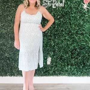 Tie-strap ruched MIDI dress with slit